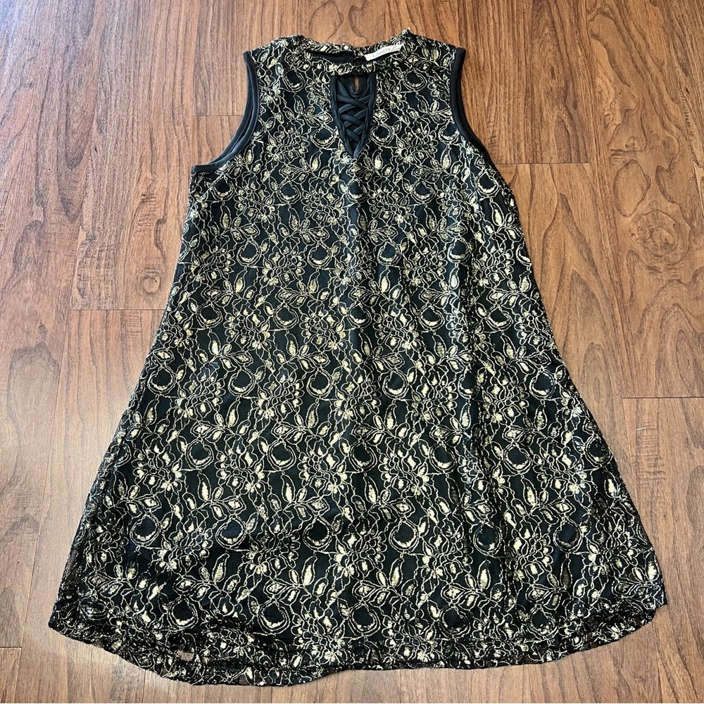 Liberty Love Sleeveless Black & gold dress with crisscrossing neckline Size 1x